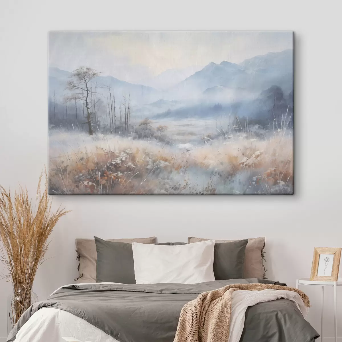 Obraz Texturovaná krajina s horami, suchou trávou a lesem, tlumené barvy Č. s44402