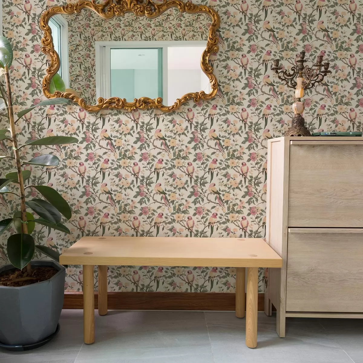 Tapety Tropičtí ptáci na kvetoucích větvích v pastelových barvách a00199