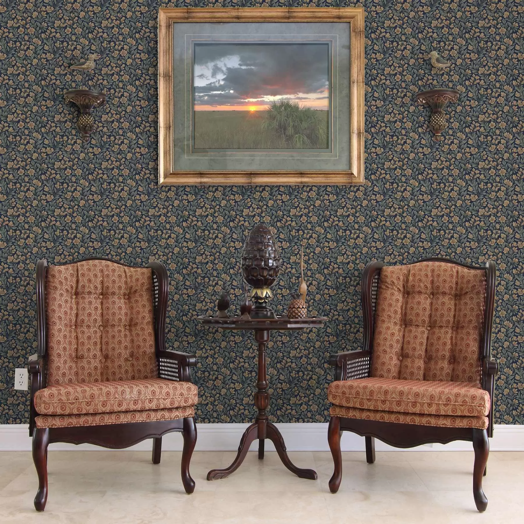 Fototapet Oranžové květiny na tmavě modrém pozadí ve vintage stylu a00200