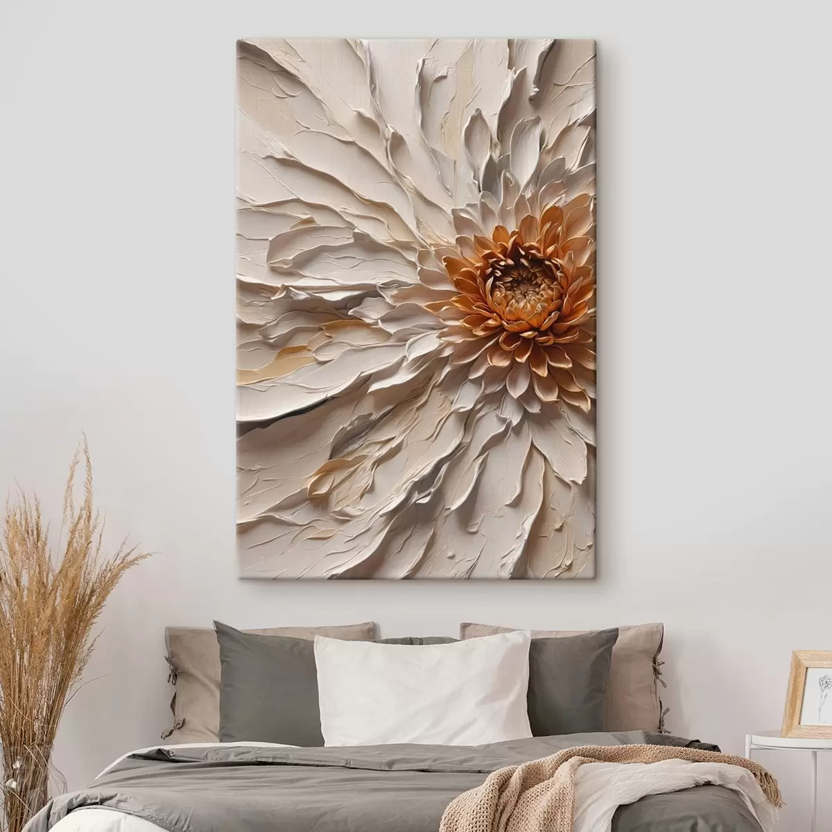 Obraz Objemný květ s krémovými okvětními lístky a teplým jádrem Č. s44878