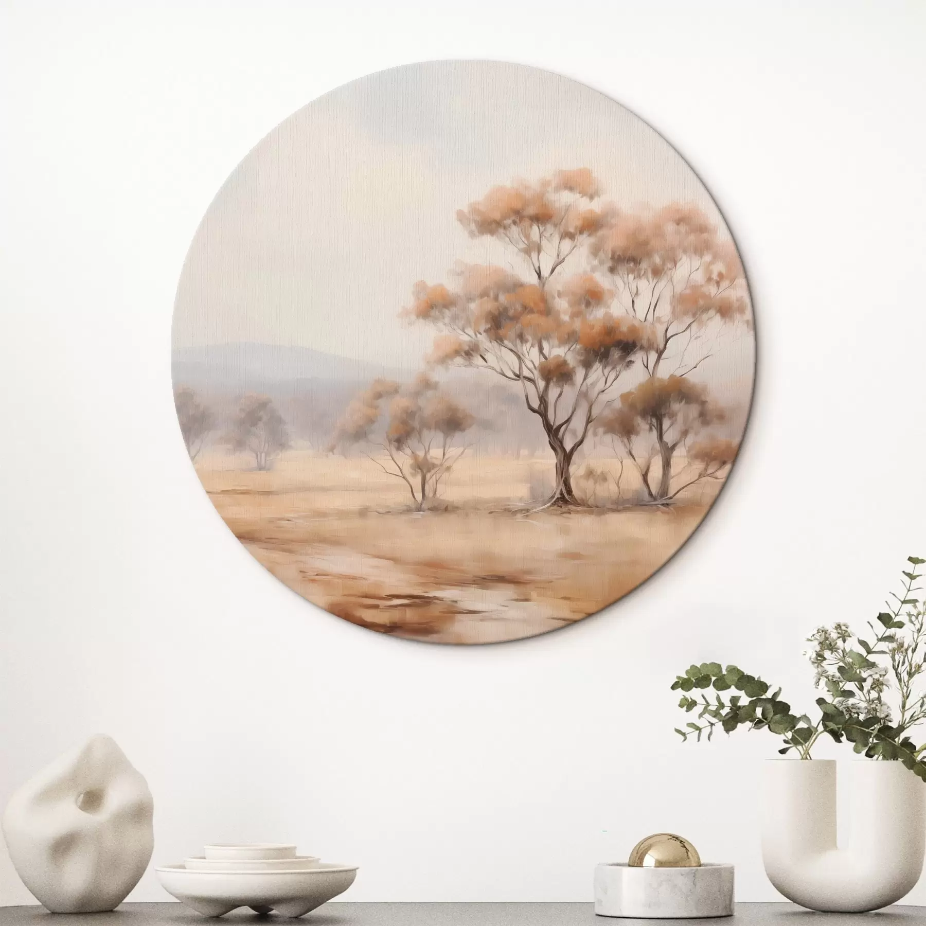 Obraz Pole s oranžovou trávou a stromy s oranžovými listy, hory v pozadí se zataženou oblohou Č. r44927