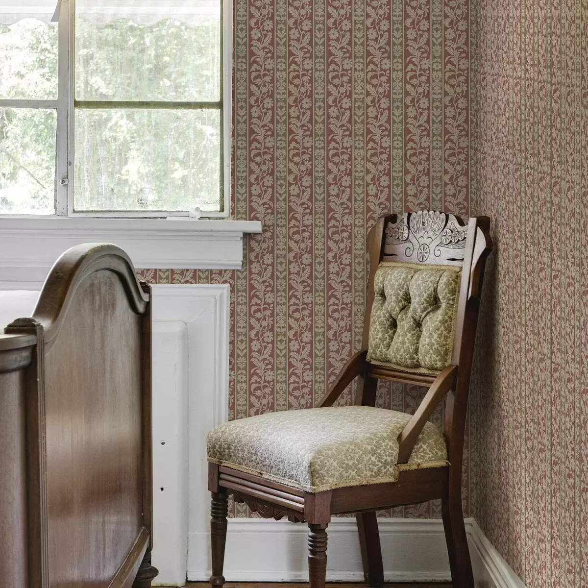 Tapety Retro svislé pruhy s květinovým vzorem a00362