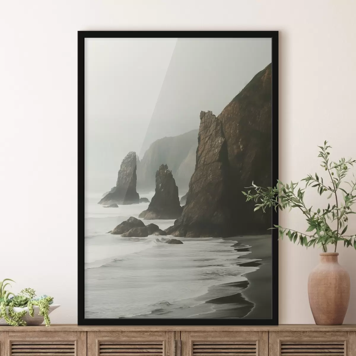 Poster Skalnaté útesy a mořské pobřeží, vlny narážející na břeh,krajina s náladovou atmosférou, zemité tóny f45193