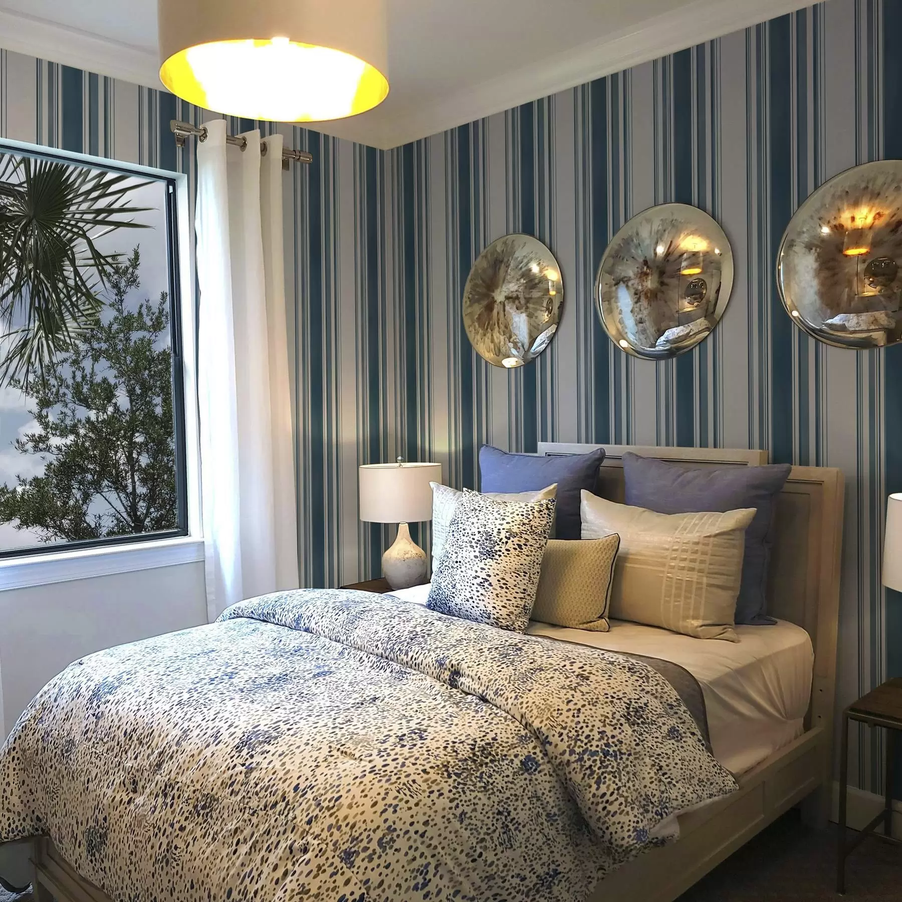 Fototapet Modré pruhy s bílými mezerami a00525