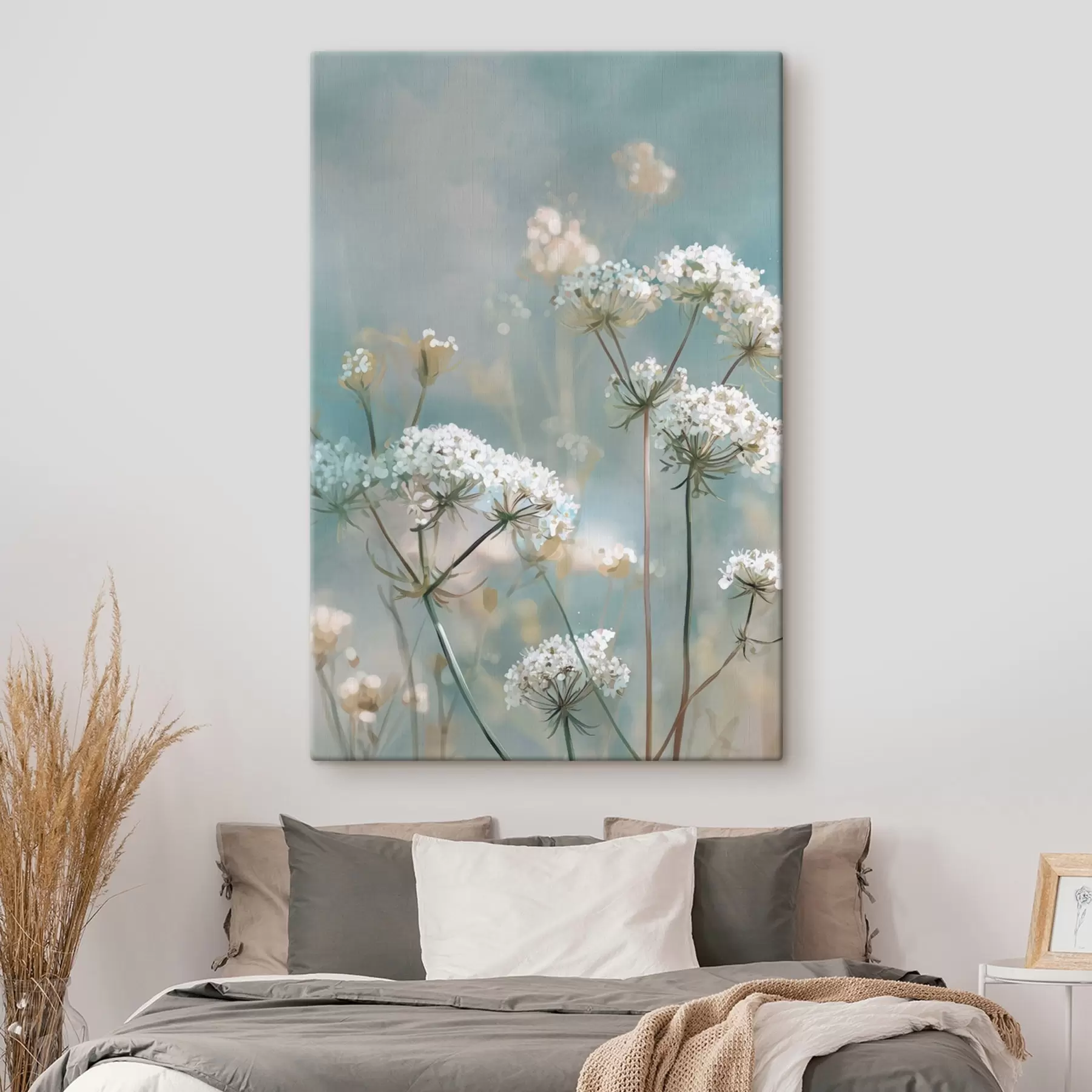 Obraz Květiny Queen Anne's Lace v akvarelovém stylu na modrém pozadí  Č. s45721