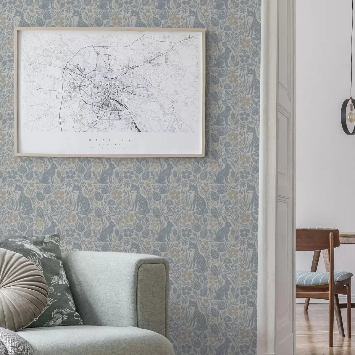 Tapety Lesní zvířata a květiny: liška a zajíc v modrých tónech a00613