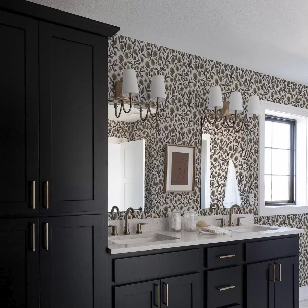 Tapety Divoké květiny v šedozelených tónech na krémovém pozadí a00623v1