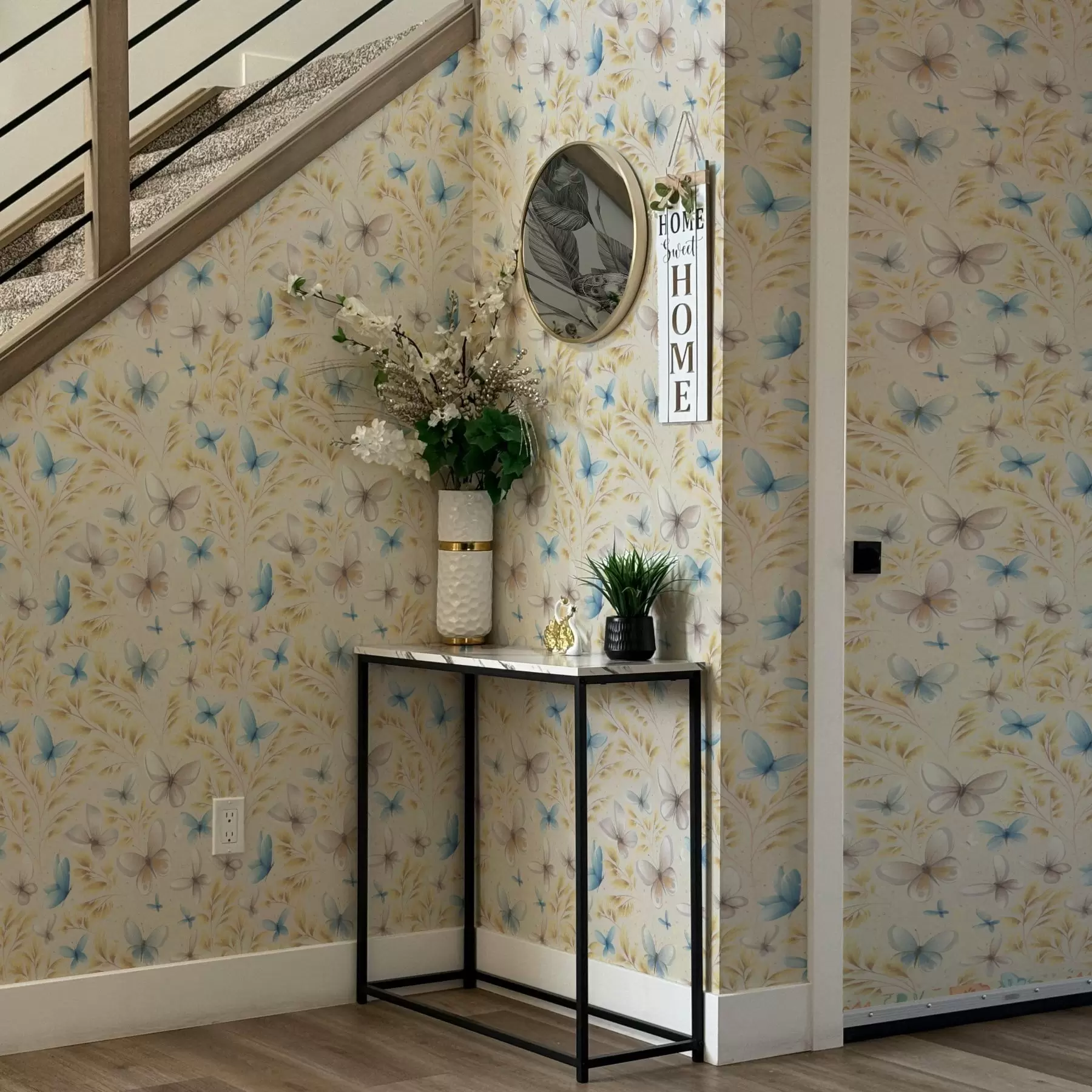 Fototapet Lehké motýly mezi žlutými listy na světlém pozadí a00795