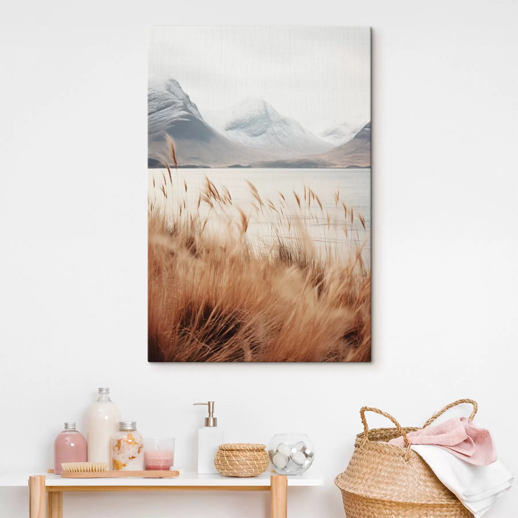 Obraz Pampové trávníky před jezerem s zasněženými horami v pozadí, měkké světlo Č. s46282