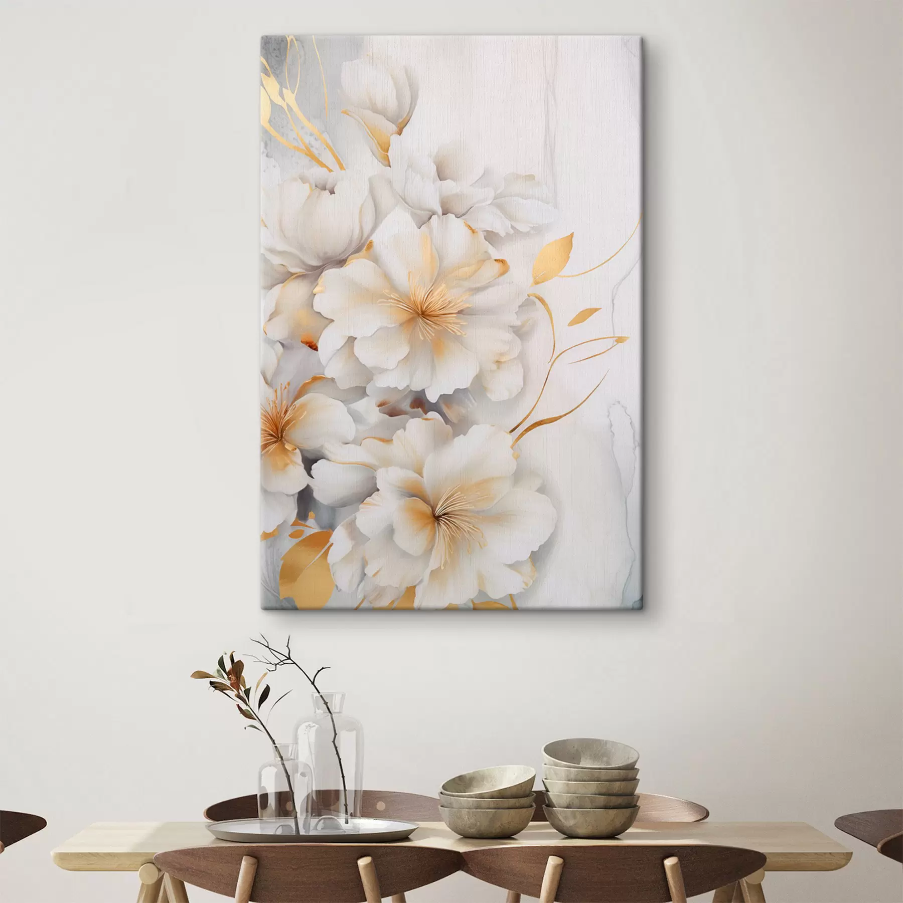 Obraz Bílé květy se žlutými detaily, okvětní lístky s jemnými stíny, světlé pozadí s jemným mramorovým efektem Č. s46292