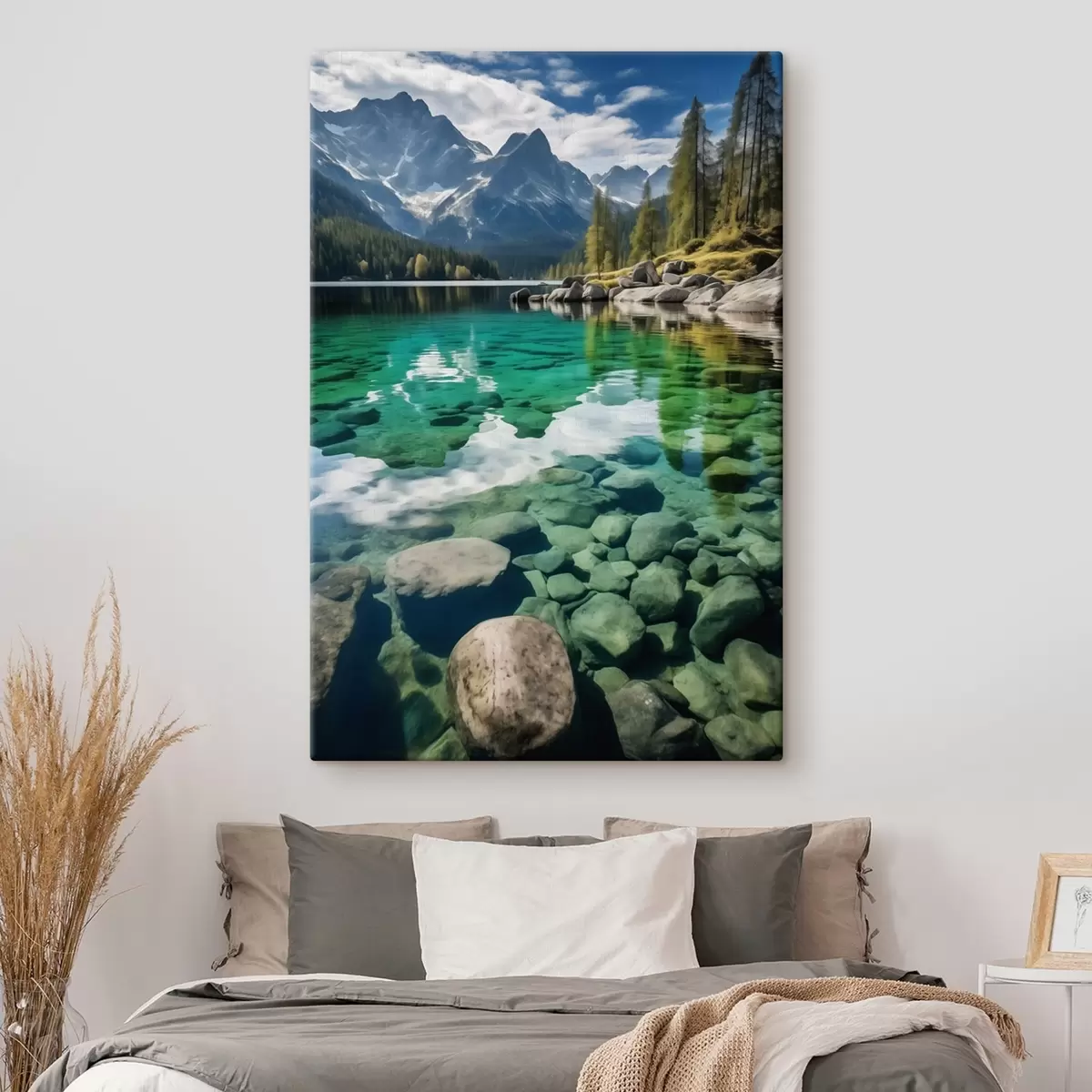 Obraz Smaragdové alpské jezero s kameny pod hladinou a tyčícími se vrcholky hor Č. s46515