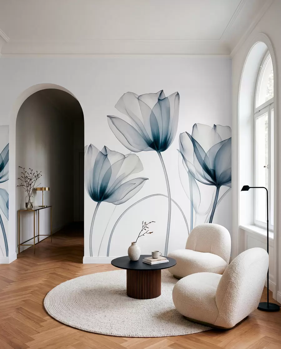 Fototapet Průsvitné modré a bílé tulipány s dlouhými stonky na světlém pozadí, jemné a strukturované květinové umění w09538