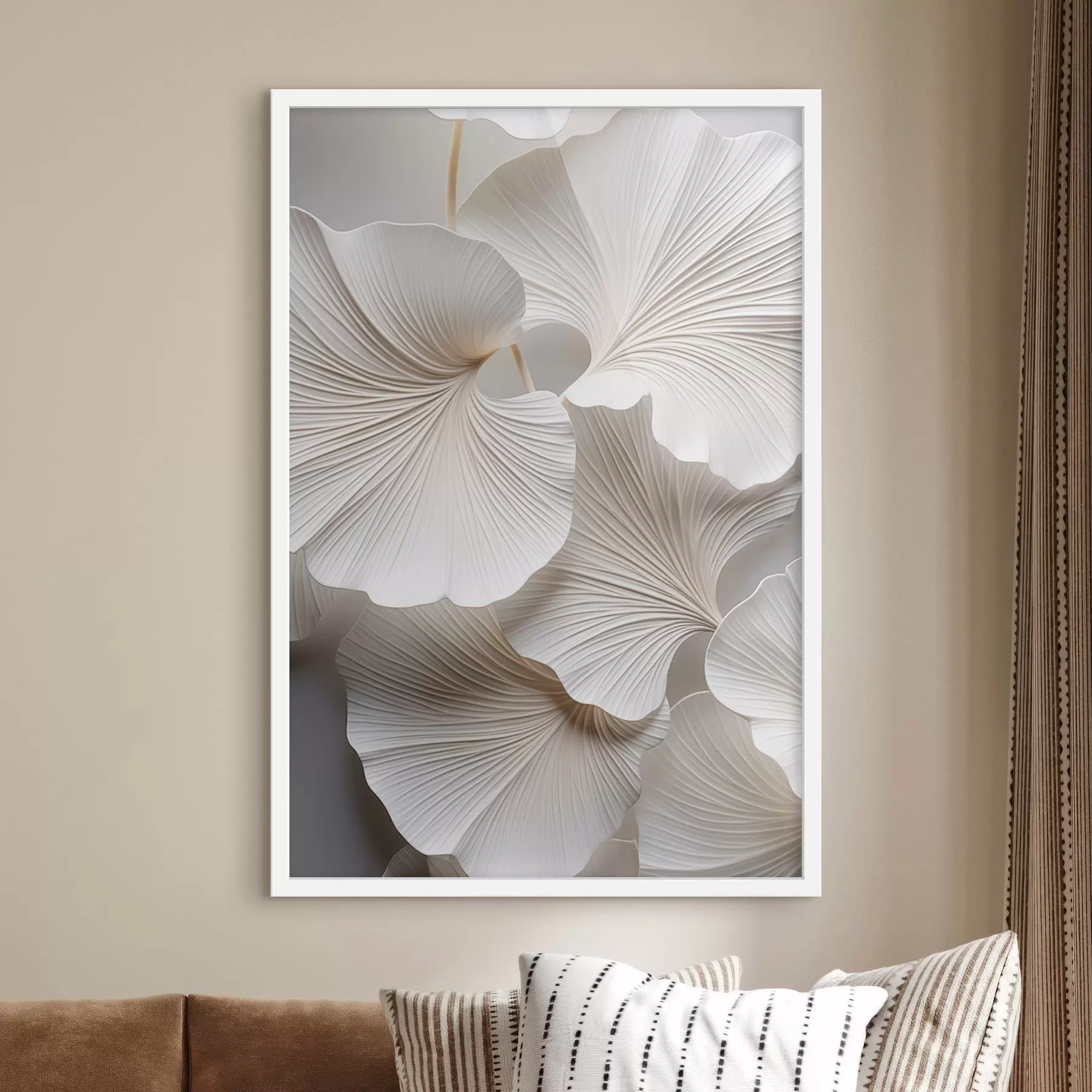 Fototapet Bílé listy ginkgo biloba s detailními žilkami, jemným osvětlením, texturovaným elegantním a minimalistickým designem f46705