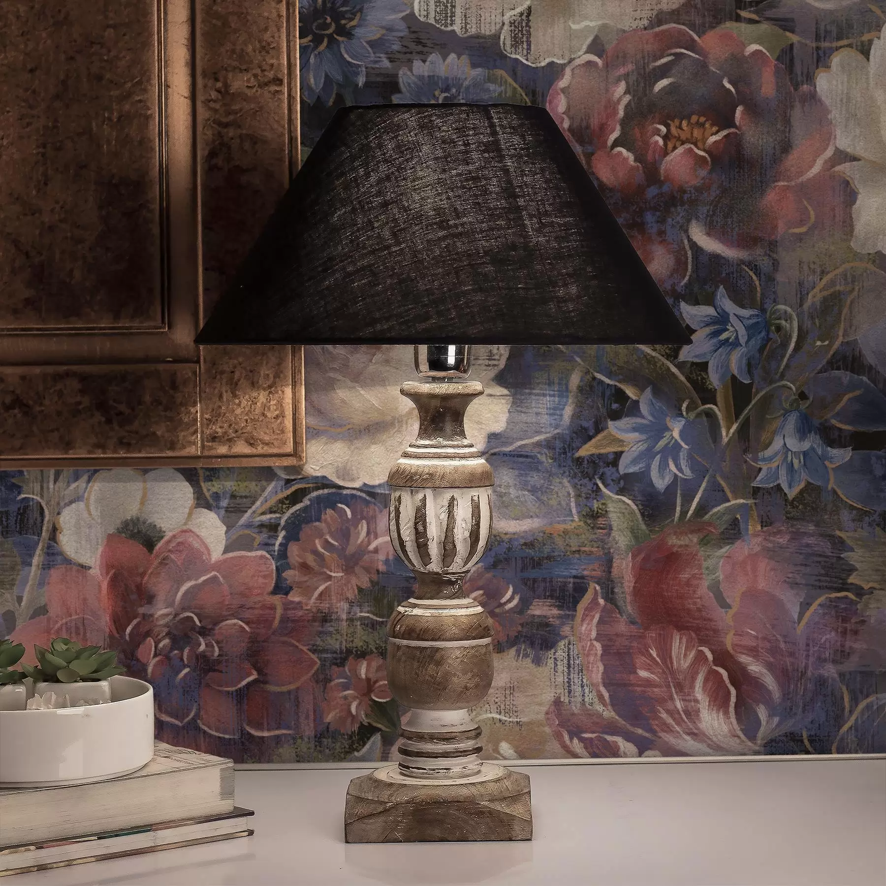 Fototapet Malířská kytice velkých květů na tmavě indigovém pozadí a01021