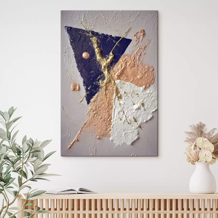 Obraz Abstraktní kompozice s tmavě modrým trojúhelníkem a reliéfními tahy štětcem ve stylu olejomalby Č. s46953