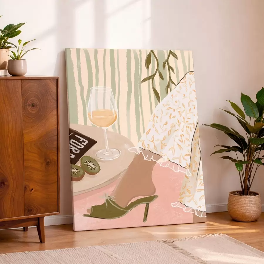 Obraz Stůl s vínovou sklenicí a kiwi u šatů Č. s48021