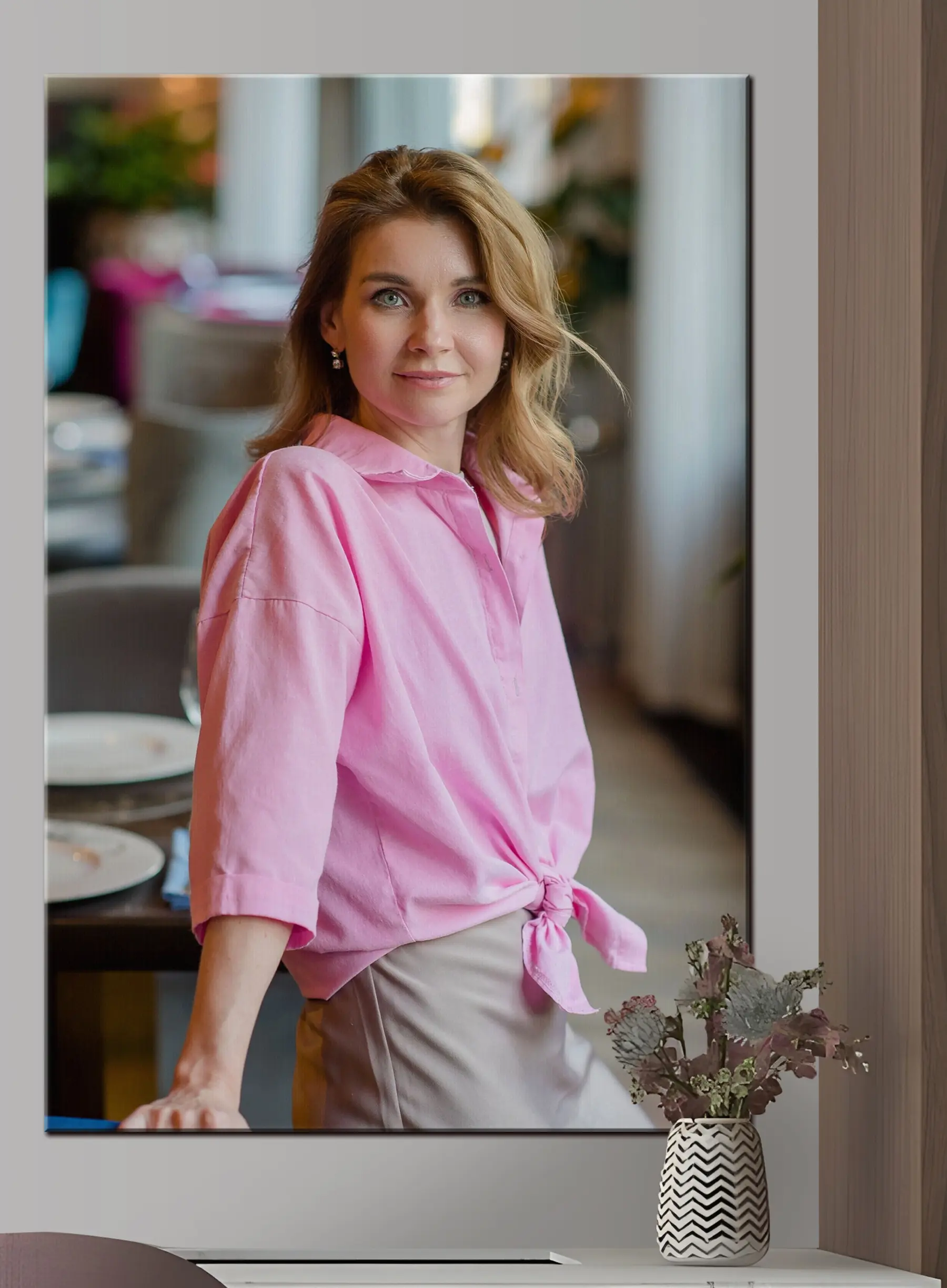 Obraz Úsměv, rukáv a límec Č. s33351